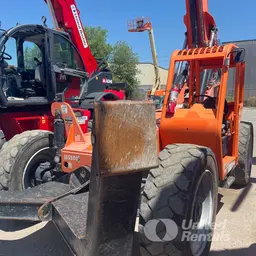 2017 SKYTRAK 10054 Forklift