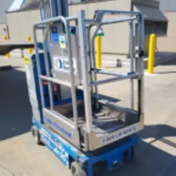 2017 Genie GR-20 Self-Propelled One-Person Lift
