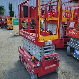 2018 MEC MICRO 19 Scissor Lift