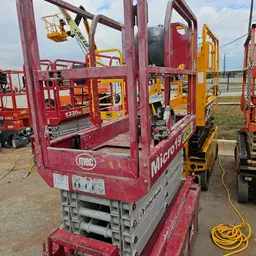 2018 MEC MICRO 19 Scissor Lift