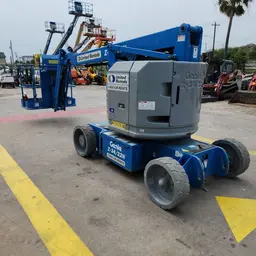 2017 Genie Z-34/22N Articulating Boom Lift