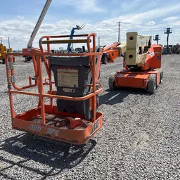 2016 JLG E400AJPN Articulating Boom Lift