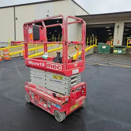 2018 MEC MICRO 19 Scissor Lift