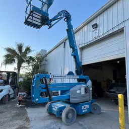 2013 Genie Z-40/23N RJ Articulating Boom Lift