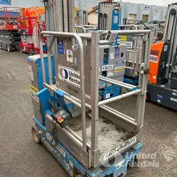 2016 Genie GR-20 Self-Propelled One-Person Lift