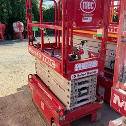 2018 MEC MICRO 19 Scissor Lift