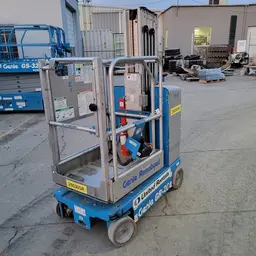2018 Genie GR-20 Self-Propelled One-Person Lift
