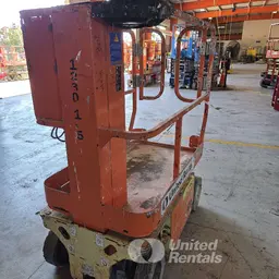 2016 JLG 1230ES Self-Propelled One-Person Lift
