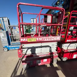 2018 MEC MICRO 19 Scissor Lift