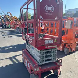2016 MEC 1330SE Scissor Lift