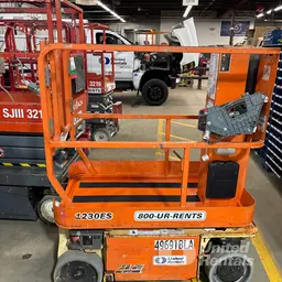 2017 JLG 1230ES Self-Propelled One-Person Lift