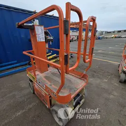 2014 JLG 1230ES Self-Propelled One-Person Lift