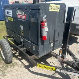 2020 Lincoln Electric DUAL MAVERICK Welder