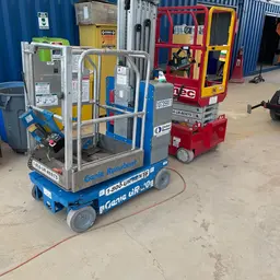 2018 Genie GR-20 Self-Propelled One-Person Lift