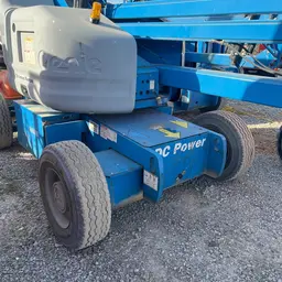2013 Genie Z-45/25J DC Articulating Boom Lift