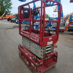 2018 MEC MICRO 19 Scissor Lift