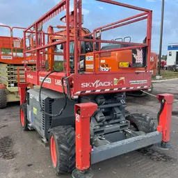 2020 Skyjack SJ6826RT Rough Terrain Scissor Lift