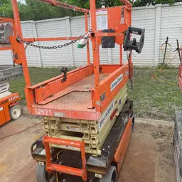 2017 JLG 1932R Scissor Lift