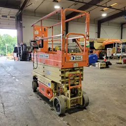2017 JLG 2632ES Scissor Lift