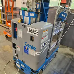 2019 Genie GR-12 Self-Propelled One-Person Lift