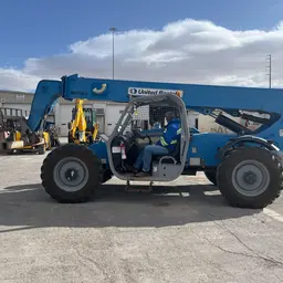 2013 Genie GTH-844 Forklift