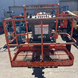 2017 JLG E450AJ Articulating Boom Lift