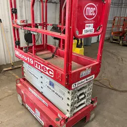 2018 MEC MICRO 19 Scissor Lift