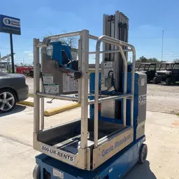 2018 Genie GR-20 Self-Propelled One-Person Lift