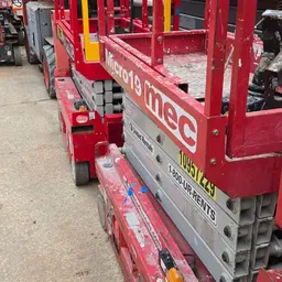 2019 MEC MICRO 19 Scissor Lift