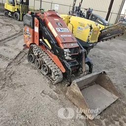 2020 Ditch Witch SK600 Track Loader