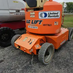 2013 JLG E400AJPN Articulating Boom Lift