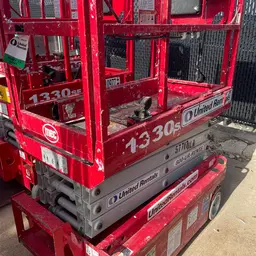 2018 MEC 1330SE Scissor Lift