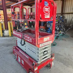 2018 MEC MICRO 19 Scissor Lift